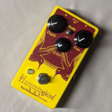 Load image into Gallery viewer, Hummingbird V4 EarthQuaker Day 2025 Colorway