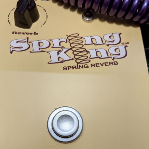 Dano Spring King close up