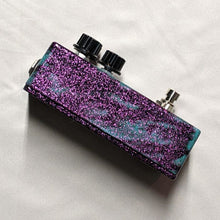Load image into Gallery viewer, Plumes EarthQauker Day 2025 Colorway
